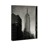 Wynwood Studio Cities and Skylines Wall Art Canvas Print 'NYC 4' gradovi Sjedinjenih Država - Smeđa, bijela